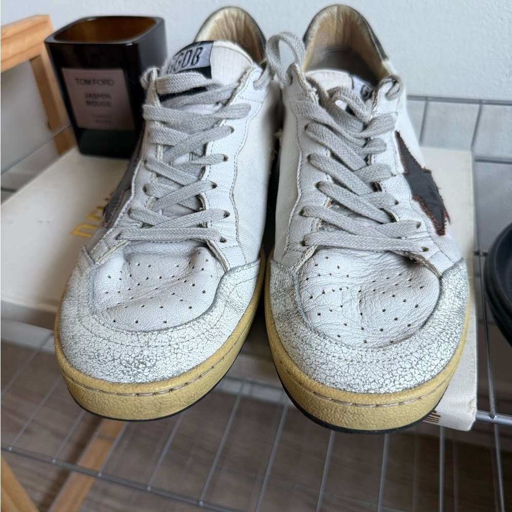 *SOLD* Golden Goose Distressed White Sneakers with Black Star - Picture 3 of 8